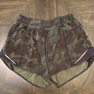 Lululemon Hotty Hot shorts